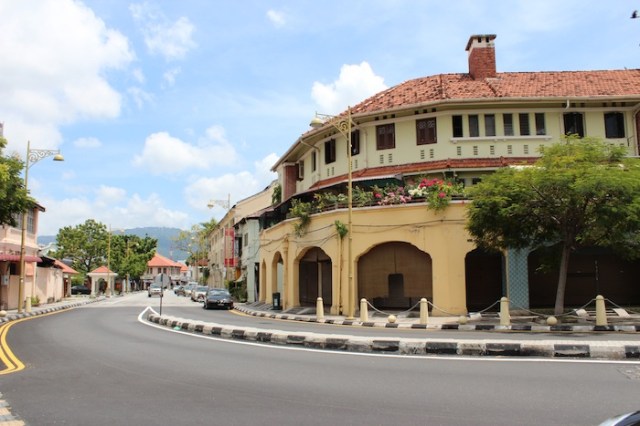 Traditional shophouse architecture, off Jalan Masjid Kapitan Keling. 