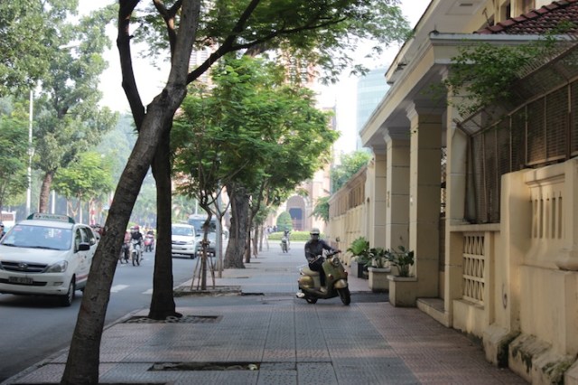 To the right is the Catinat Post, which was variously used as a Secret Police headquarters and Office of National Defense, where revolutionaries were imprisoned and tortured. As of 1975, it has become the City Department of Culture and Information.