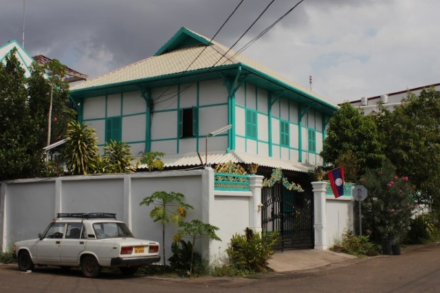 Channelling Oud Soerabaja.  Thanon Phanompenh.