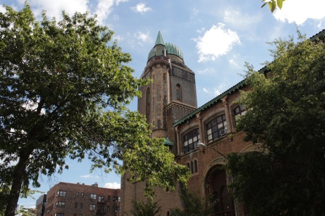 Fig. 4 – Yeshiva University, Wilf Campus. Built in a Moorish Revival Style, and looking like a castle in mediaeval Andalusia.  