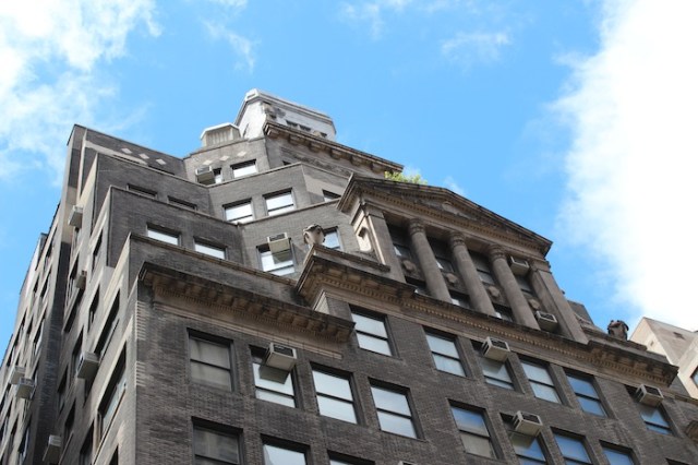 15 – No. 224: a high-rise apartment with the Palladian façade of a Roman temple.