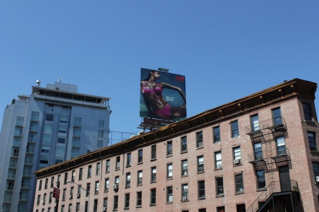 44 – Effigy of a Roman goddess, atop the Herring Safe & Lock Company Building (1849), which used to house the gay BDSM club, The Manhole.