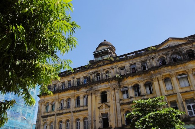 Sofaer & Co’s Building, Pansoedan Road and Merchant Road.  Note the new apartment block coming up to the left.