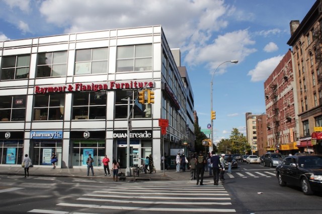 32 – Reymour & Flanagan Furniture, Lexington Avenue.