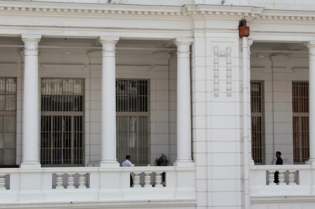 The corridors of the Bank Indonesia Building, passing off as the hallways of Hotel Des Indes
