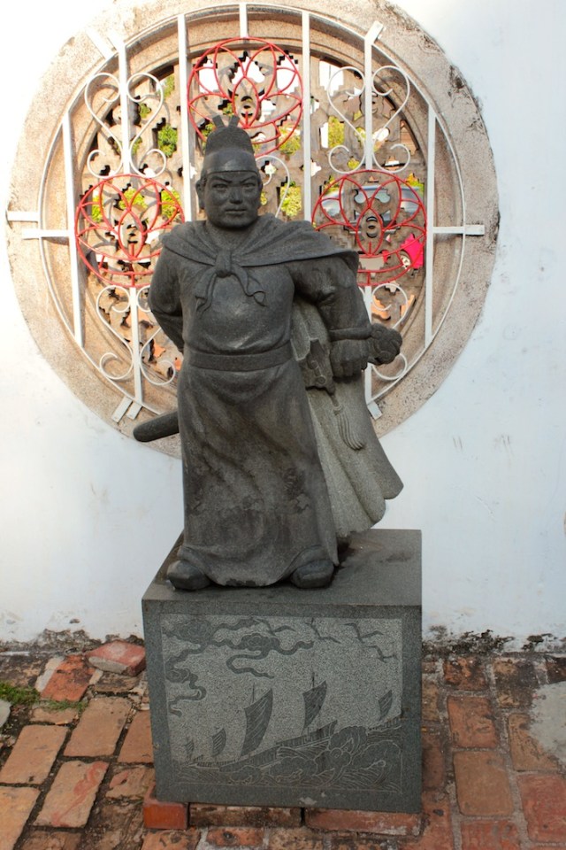 Statue of Cheng Ho, Sam Po Kong Temple.  