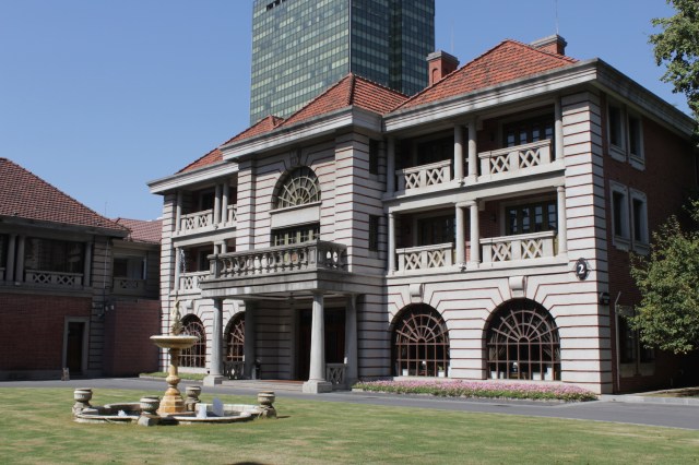 The main building of the Moriss Estate. 