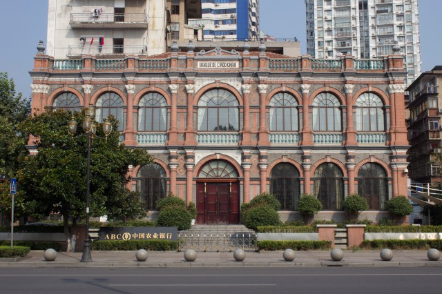 The Banque de L'Indochine (1901).