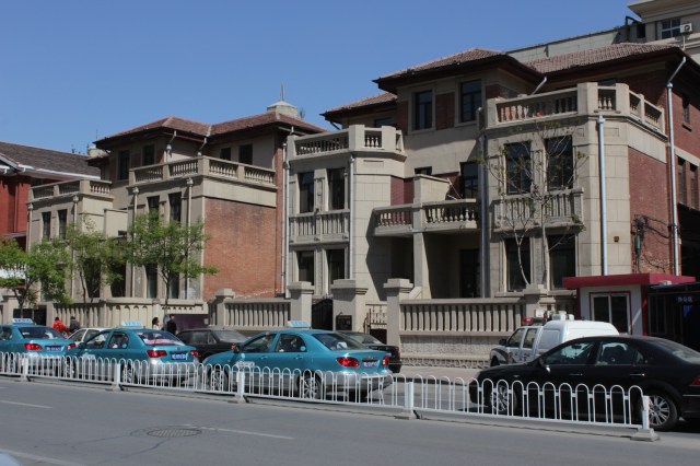 Other villas in the vicinity.