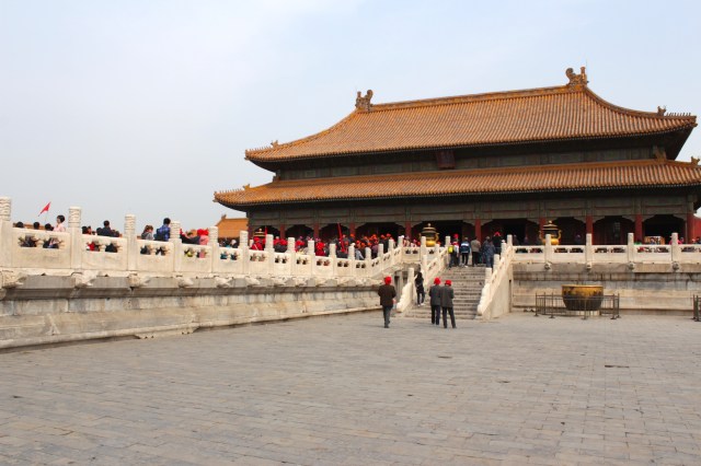 The Palace of Heavenly Purity 乾清宮 holds the Royal Throne.  It is part of the Inner Court.  