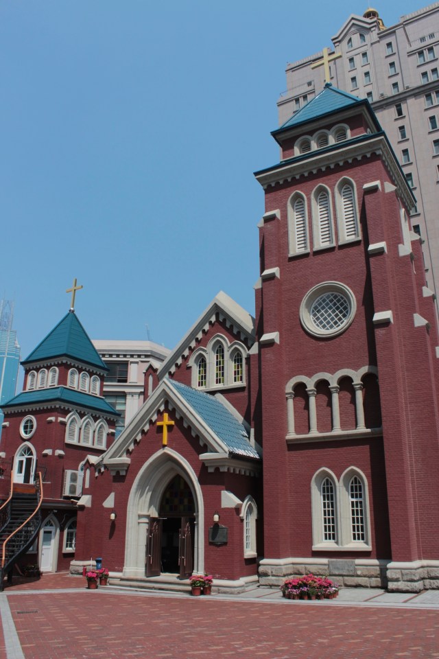 Also just off the square, where the British Consulate used to stand, is the former Dairen Anglian Church, built in 1928.  