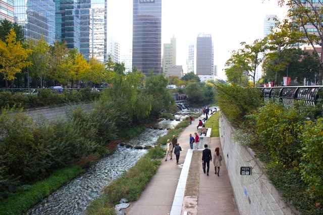 The Cheonggyecheon Stream is one of Seoul's most popular attractions today. 