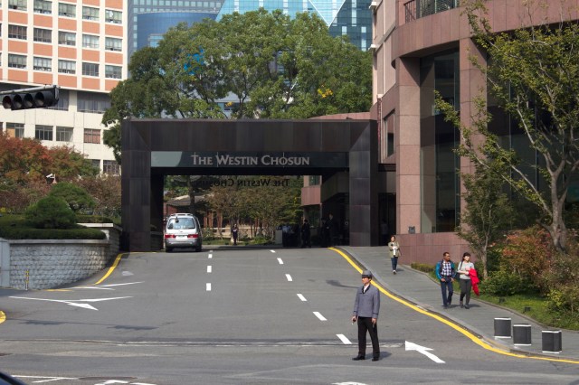 The driveway to the Westin Chosun Hotel. 