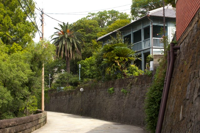 Treaty-port era residence by the side of Hollander Slope.