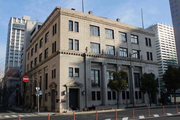 The final remaining building on the Bund is the former Chartered Bank Building, which is a restaurant today.  