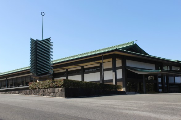 The Chowaden Reception Hall 長和殿 is the largest structure in the Main Palace 宮殿.  It was built in the 1960s. 