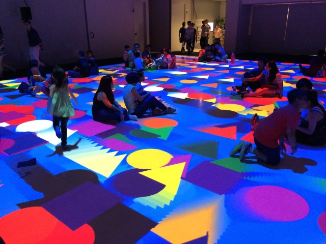 Pixels Wave 2015 by Miguel Chevalier (France), Carolyn Kan (Singapore) and Depression (Singapore), at the National Design Centre.