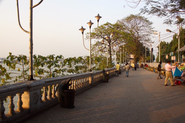 13-hooghly-waterfront