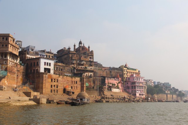 24 - Alamgir Mosque in the Distance