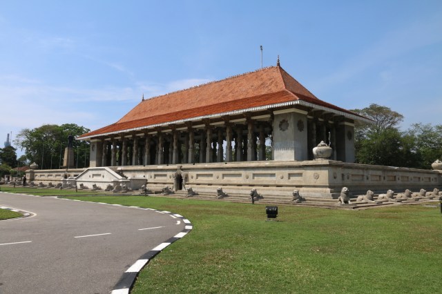 23 - Independence Memorial