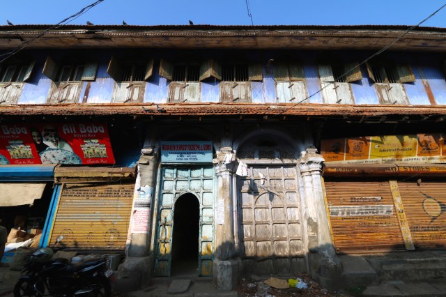 15 - Commercial houses