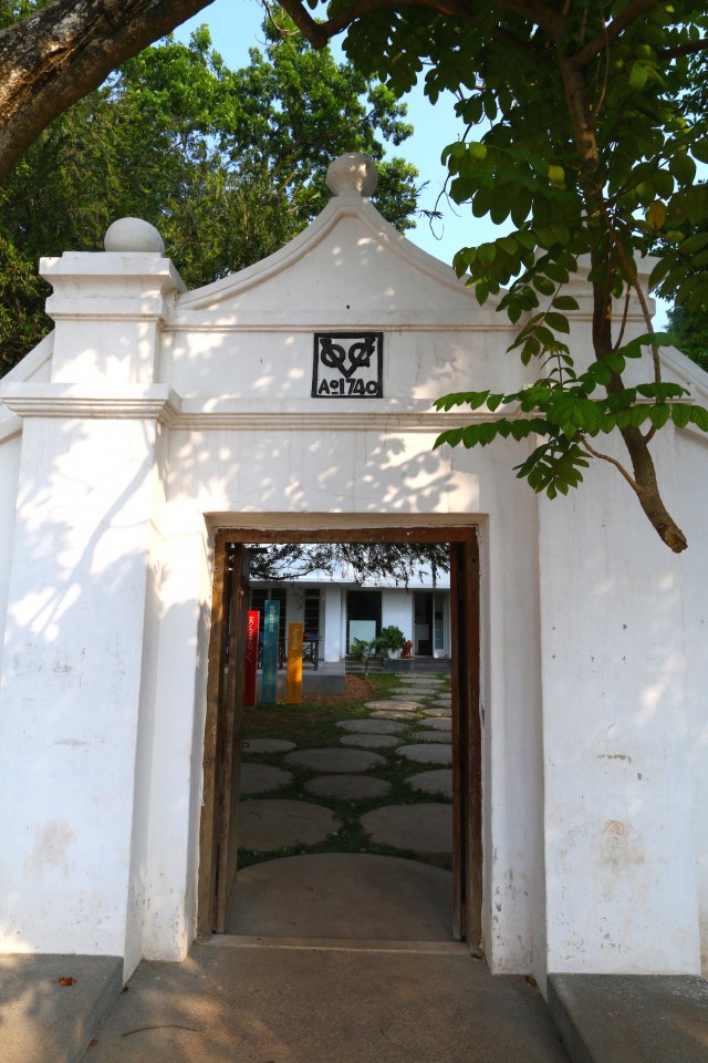 19 - VOC Gate