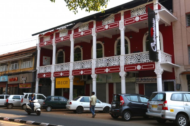 10 - Cremeux Teahouse