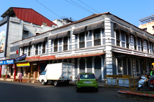 11 - Commercial Building