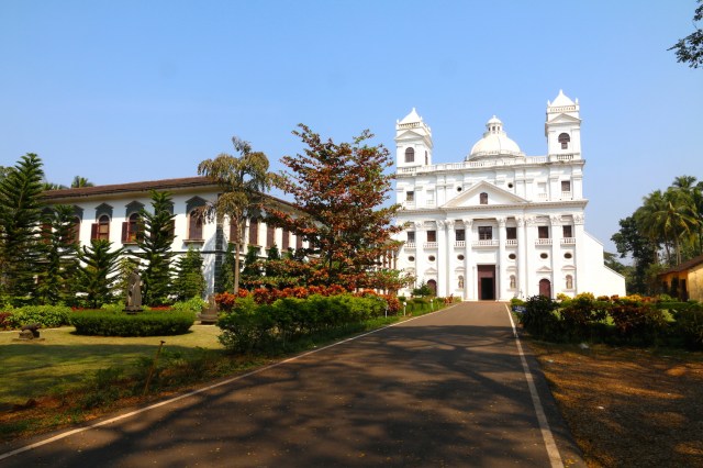 13 - Approaching St Cajetan