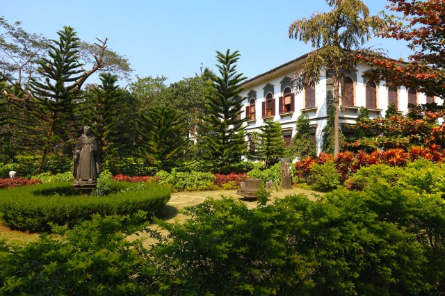 17 - S Cajetan grounds