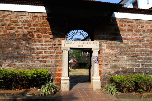 27 - Christian Art Museum