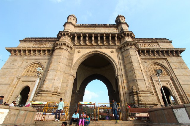 2 - Gateway to India
