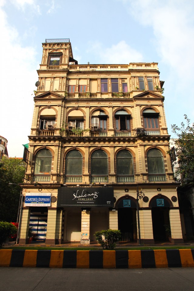 6 - Commercial Building