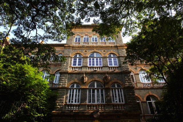 9 - Port Trust Building