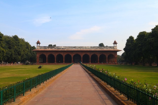 24 - Diwan-i-am