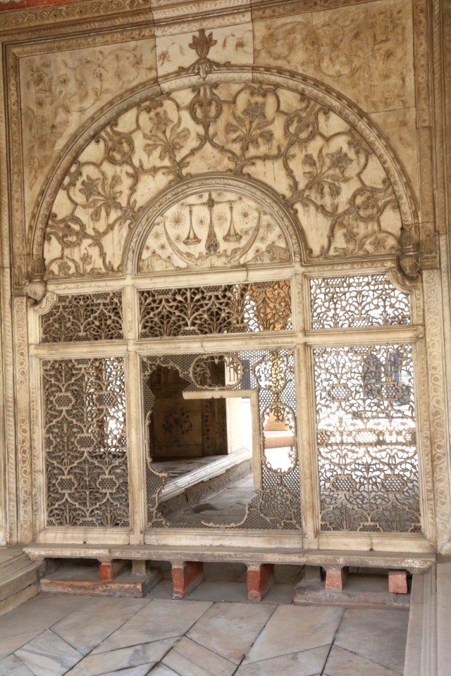 30 - Diwan-i-khas
