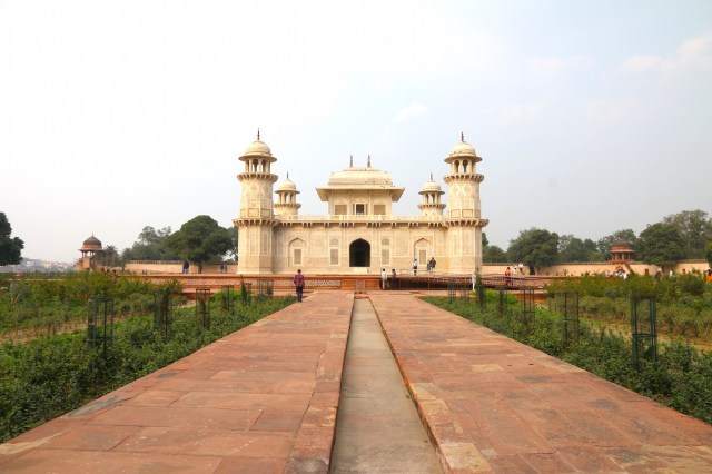 10 - Itimad ud Daula