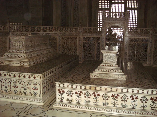 14 - Persian_prince_tomb_taj_mahal