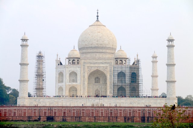 25 - Taj from Across River