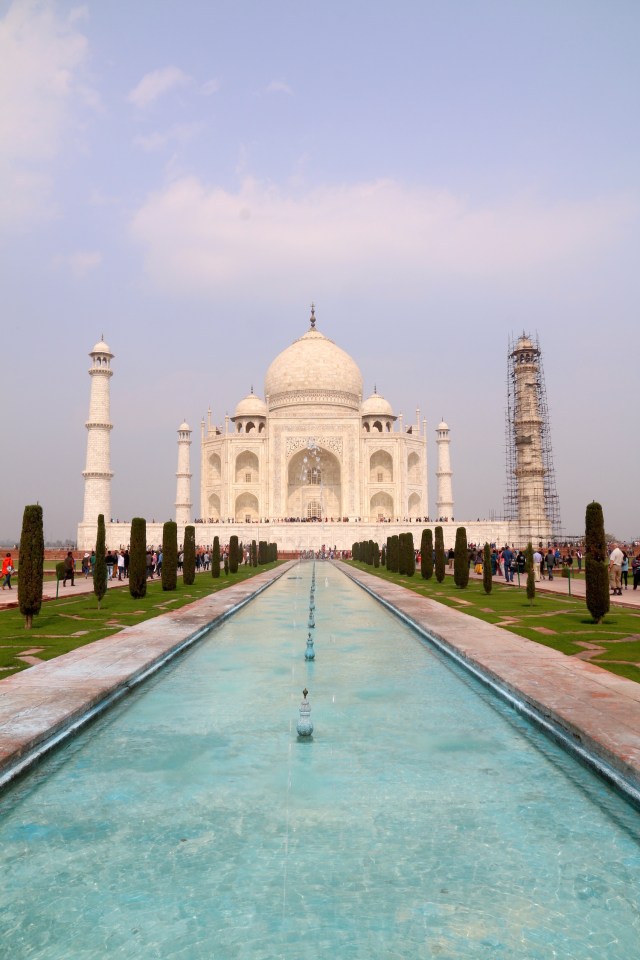 5 - Approaching the Taj