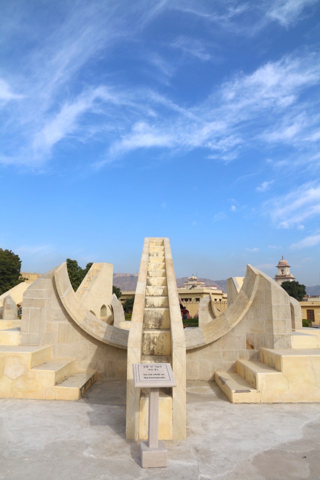 18 - Rashivalaya Yantra