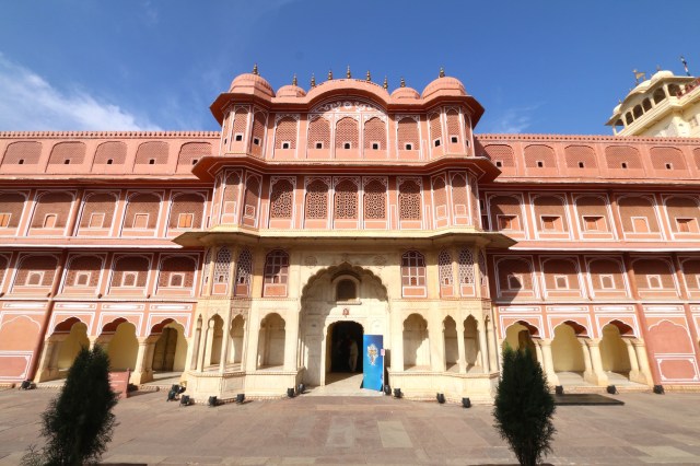 5 - Riddhi-Siddhi Pol