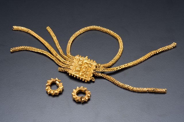 17 - Majapahit Gold A-1570_N(20150522)