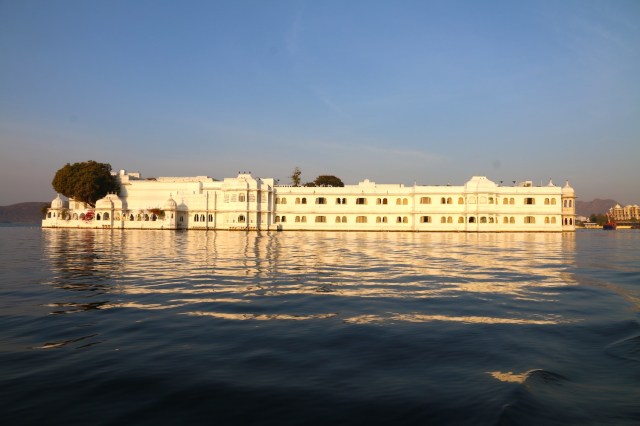 13 - gleaming in the twilight