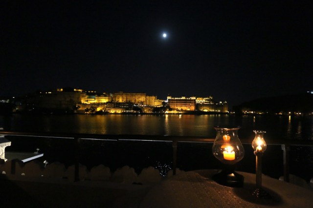 17 - dinner with a view of the city palace