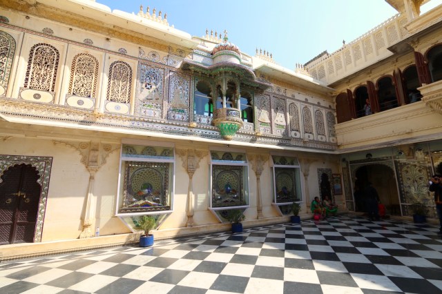 18 - peacock courtyard