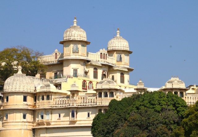 2 - royal apartments