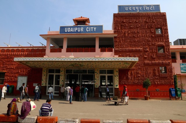 27 - udaipur train station