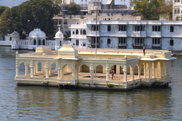 8 - floating platform