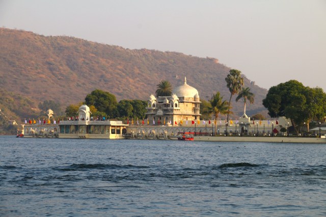 9 - jag mandir closeup